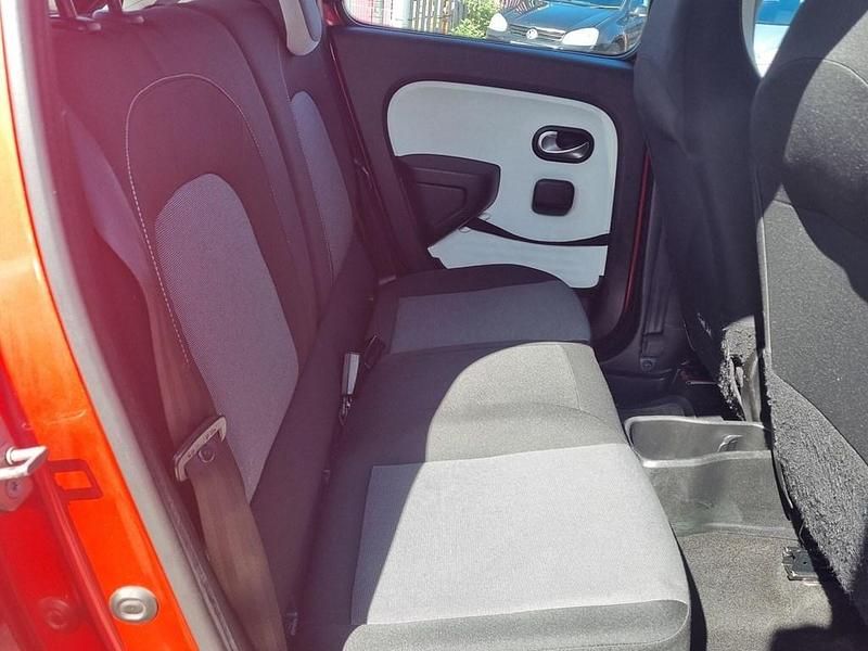 Używany Renault Twingo Dynamique 2015 Czerwony Hatchback