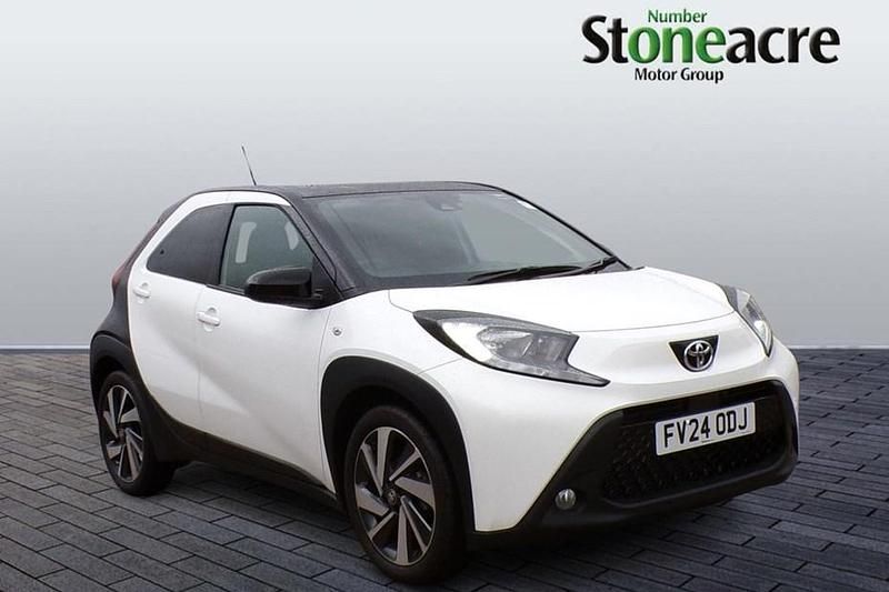 White Used 2024 Toyota Aygo X SUV | £13,995 - Image 1/1