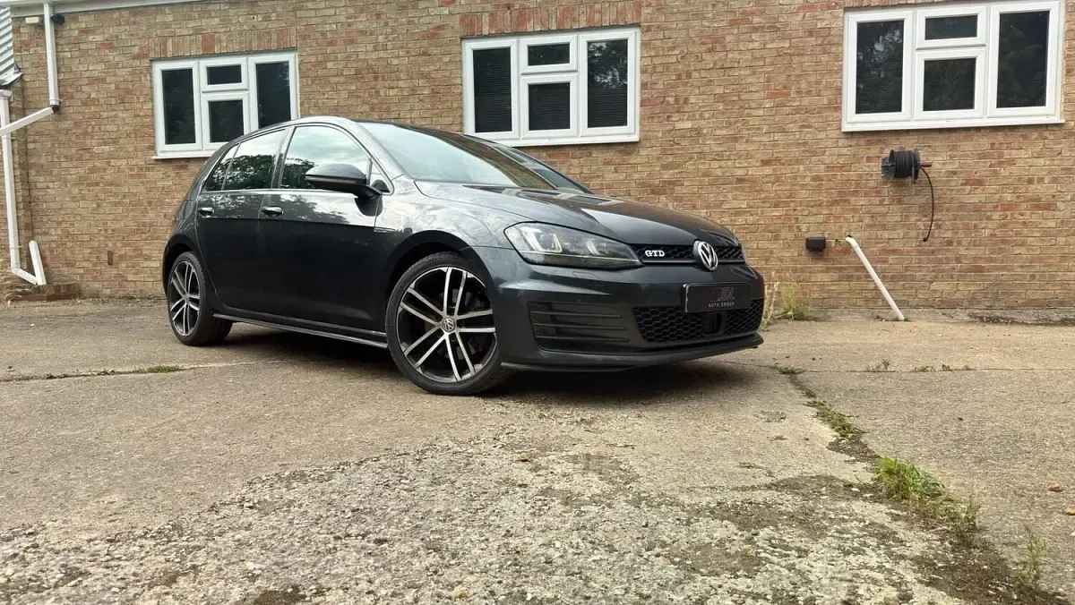 Used VW Golf VII GTD 150 HP (110 kW) 2015 Grey Hatchback