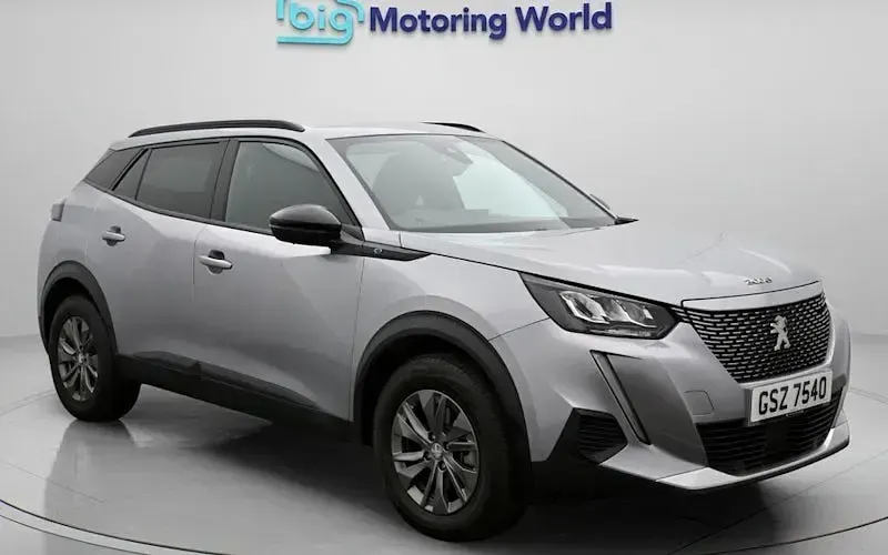 Used Peugeot e-2008 Active+ 100 kW (136 HP) 2023 SUV