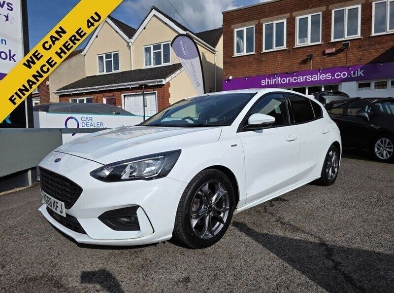 White Used 2018 Ford Focus ST-Line Hatchback | £9,990 (Fair price) - Image 1/4