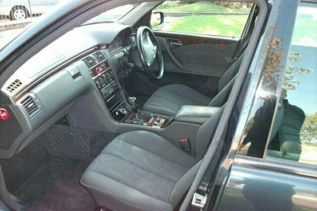 Used Mercedes E200 Classic 2002 Sedan