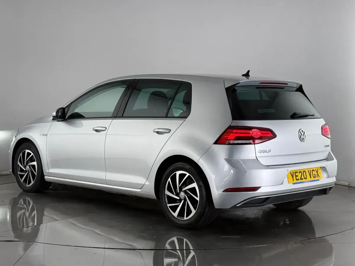 Second-hand VW Golf VII Edition 2020 Argintiu Hatchback