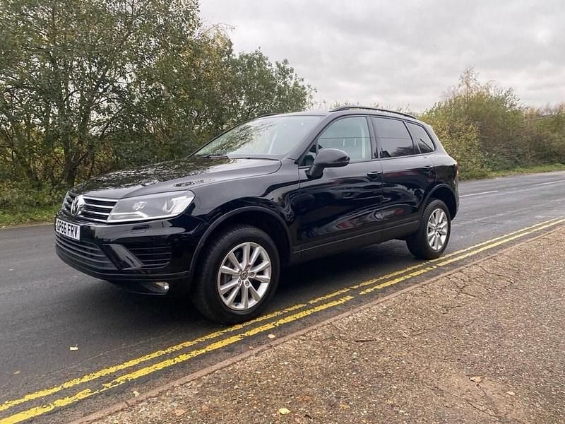 Black Used 2016 VW Touareg S SUV | £11,995 (Fair price) - Image 1/4