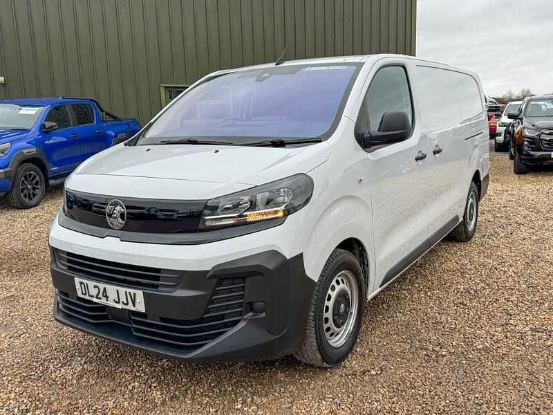 Used Vauxhall Vivaro 2024 White MPV