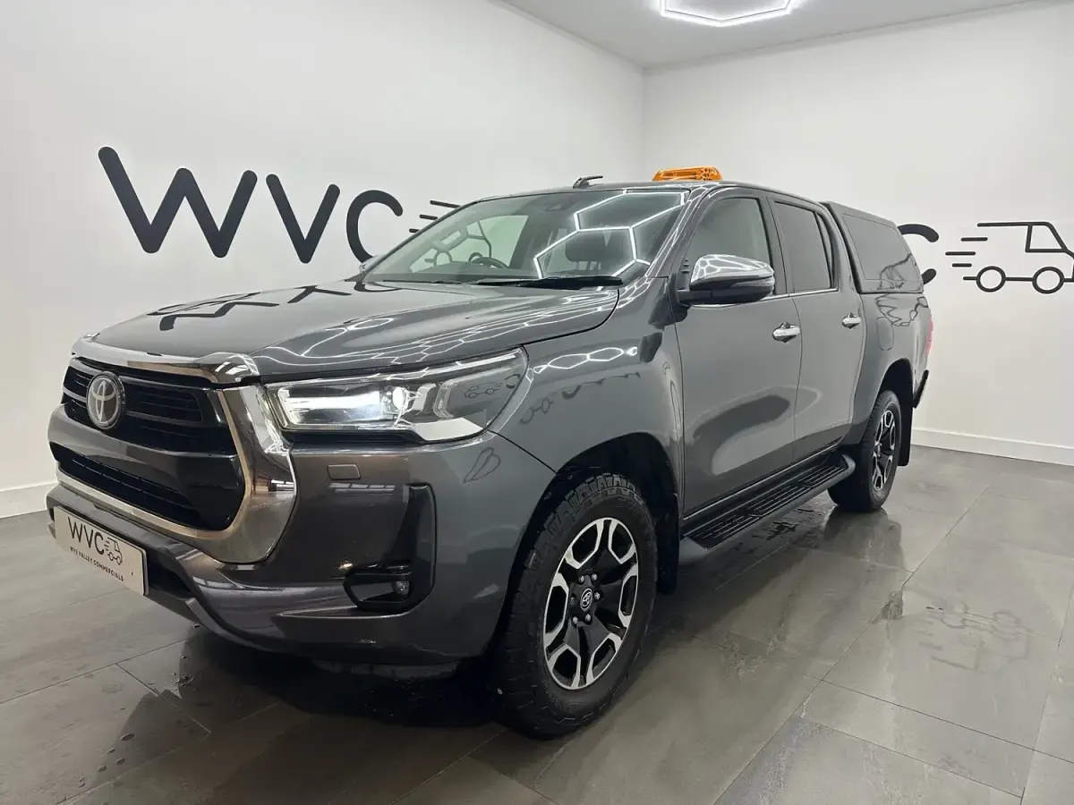 Used Toyota HiLux 204 HP (150 kW) 2021 Grey Pickup