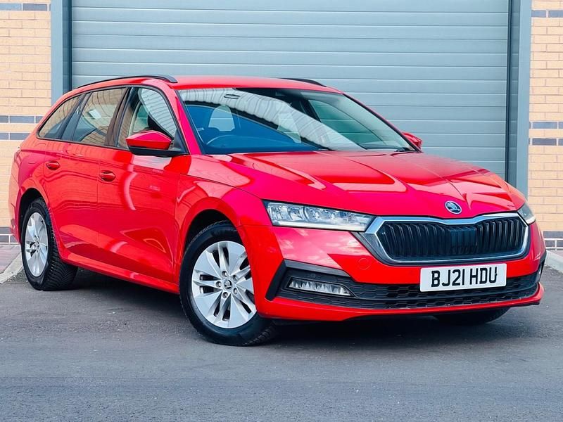 Begagnad Skoda Octavia SE Technology 150 HK (110 kW) 2021 Röd Kombi