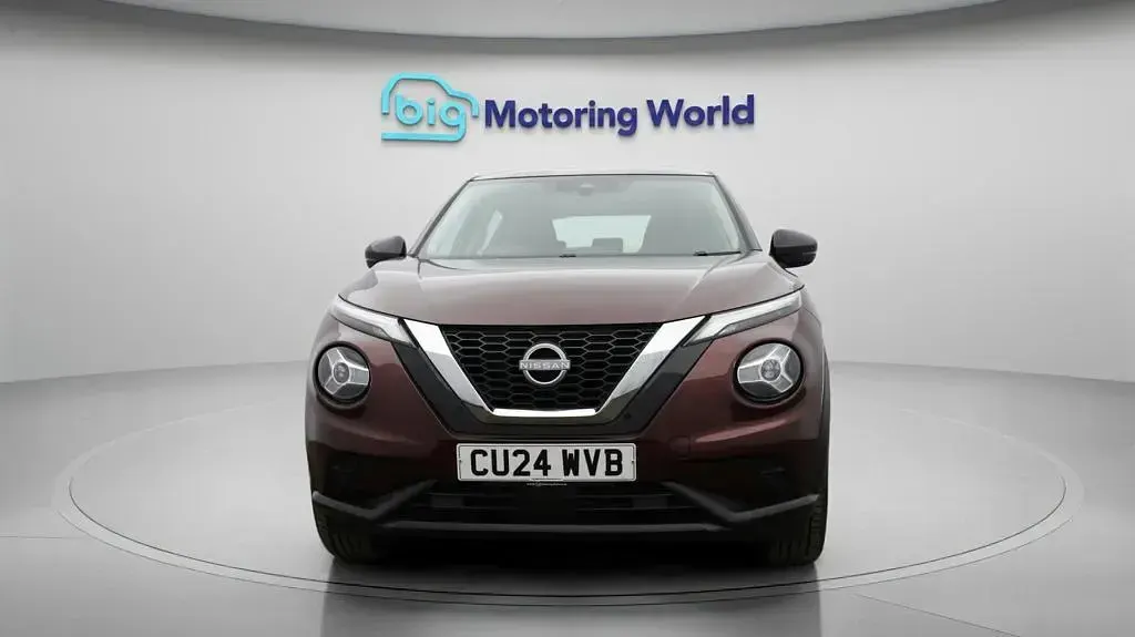 Used Nissan Juke Acenta 117 HP (86 kW) 2023 Red SUV