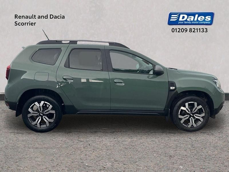 Used Dacia Duster Journey 2024 Special metallic  dusty khaki SUV