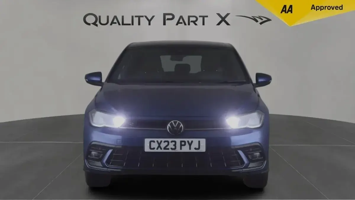 Used VW Polo R-line 95 HP (69 kW) 2023 Blue Hatchback