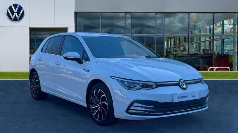 Pure white Used 2023 VW Golf VIII Edition Hatchback | £19,832 (Fair price) - Image 1/4