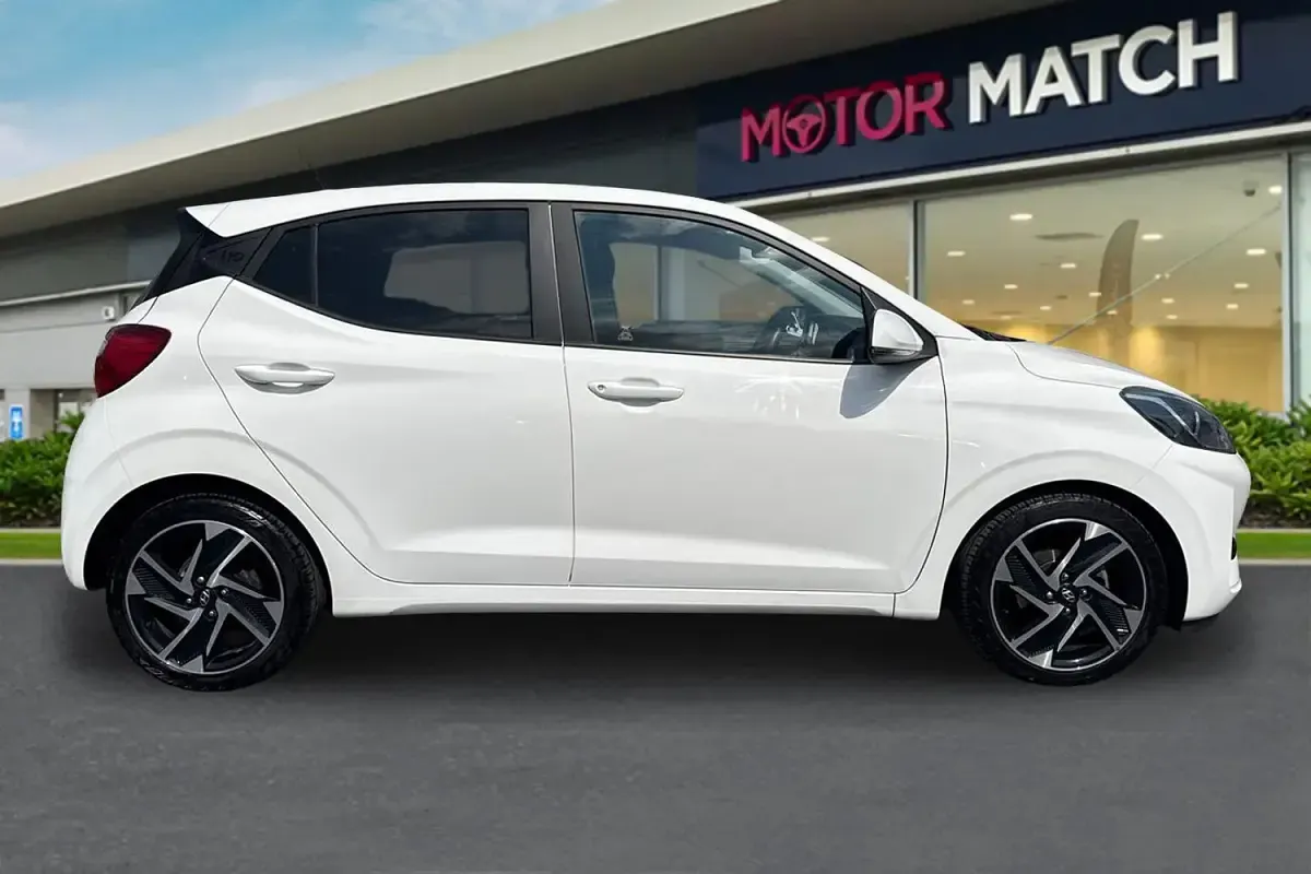 Used Hyundai i10 Premium 2020 White Hatchback