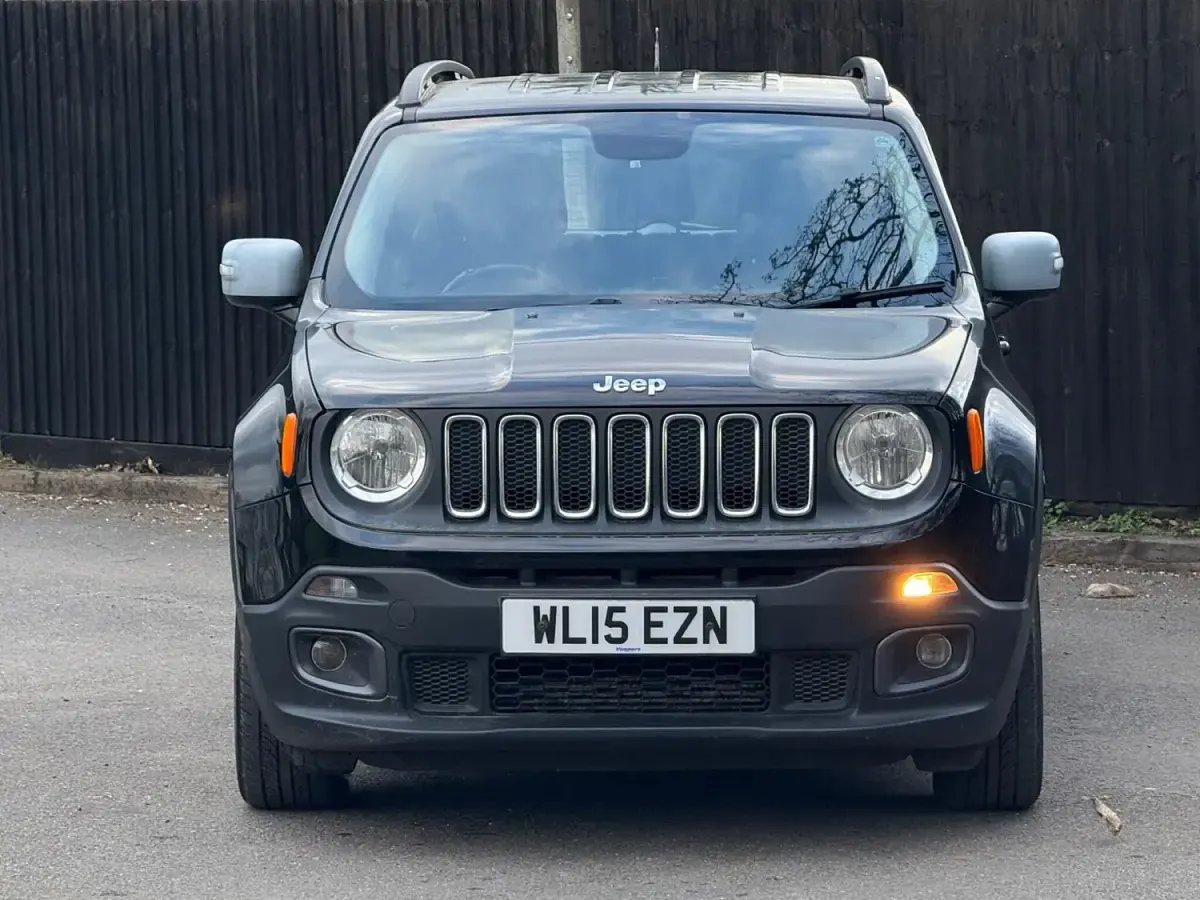 Begagnad Jeep Renegade Longitude 140 HK (102 kW) 2015 Svart SUV