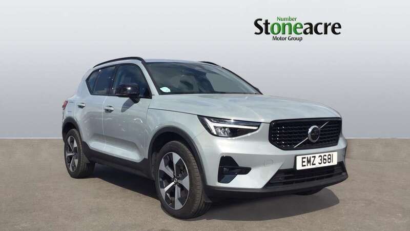 Grey Used 2024 Volvo XC40 Plus SUV | £32,995 (Fair price) - Image 1/4