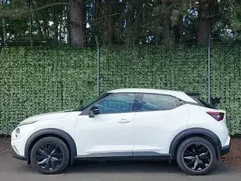 Used Nissan Juke Acenta 114 HP (83 kW) 2022 White SUV