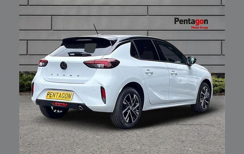 Nouă Vauxhall Corsa 99 CP (72 kW) 2026 Alb Hatchback