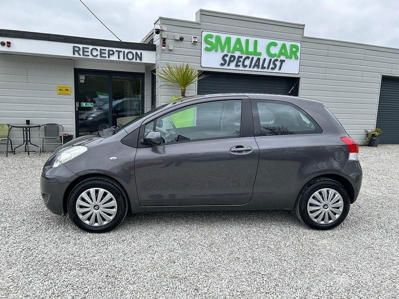 Used Toyota Yaris 2009 Grey Hatchback