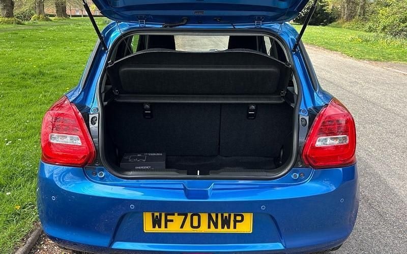 Used Suzuki Swift SZ5 83 HP (61 kW) 2023 Hatchback