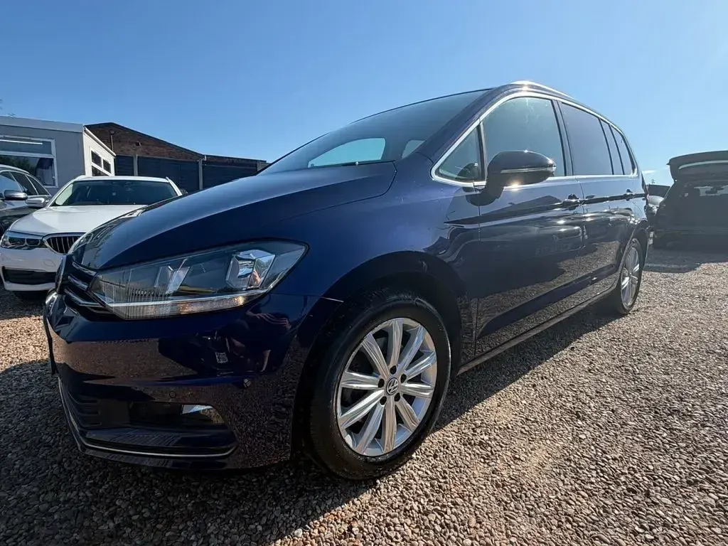 Used VW Touran SEL 150 HP (110 kW) 2018 Blue MPV