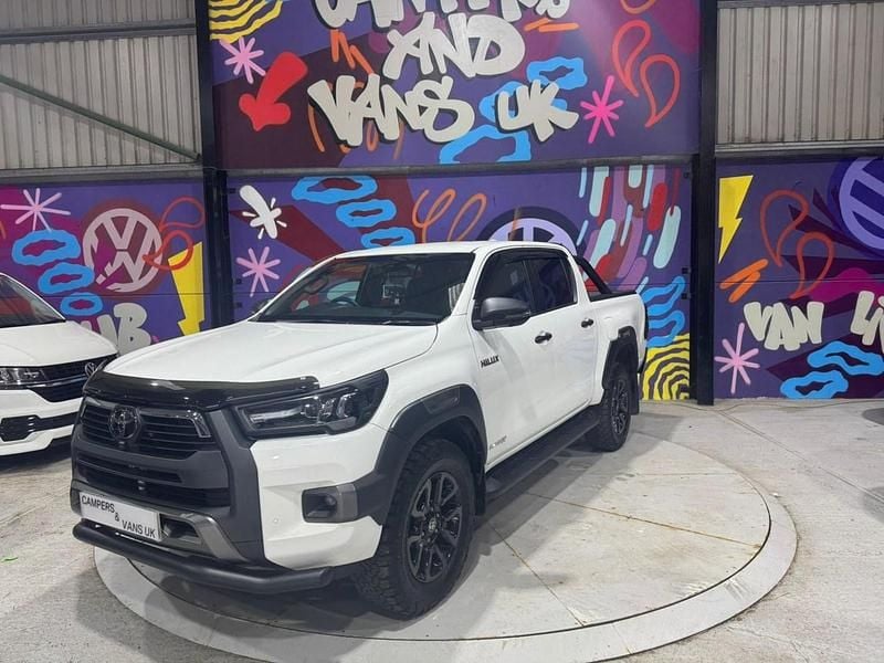 Used Toyota HiLux 201 HP (147 kW) 2022 White Pickup