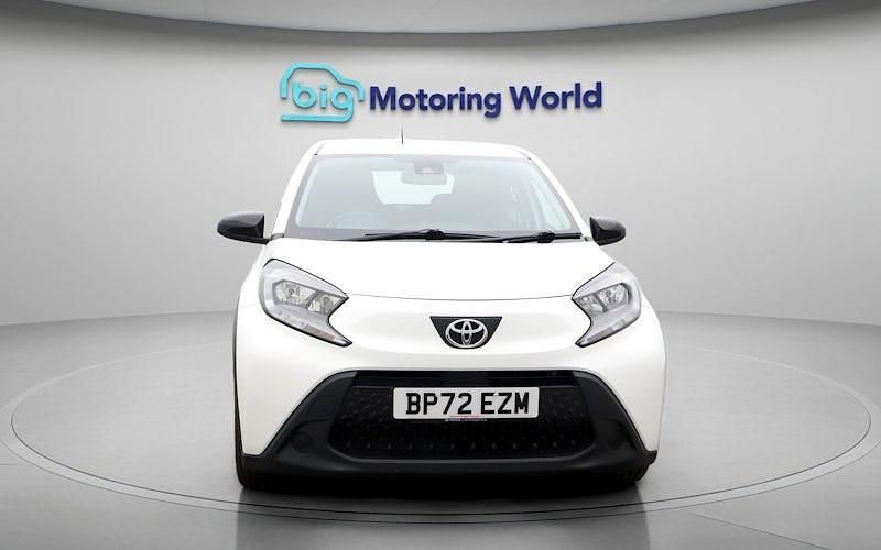 Used Toyota Aygo X PURE 72 HP (52 kW) 2025 SUV