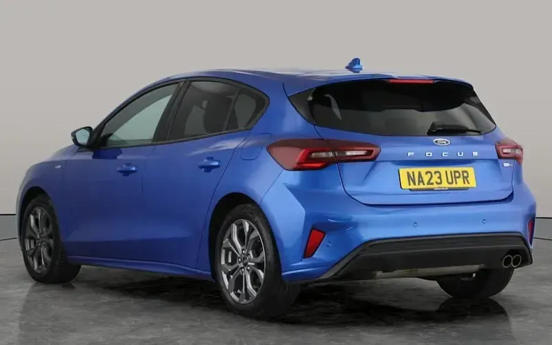 Used Ford Focus ST-Line 155 HP (114 kW) 2023 Blue Hatchback