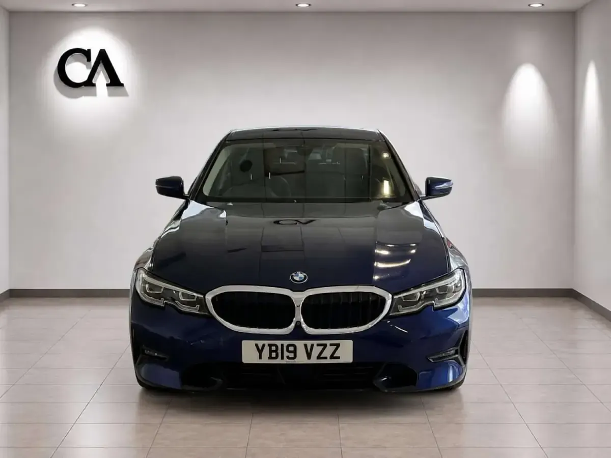 Used BMW 320 Sport Line 190 HP (139 kW) 2019 Blue Sedan