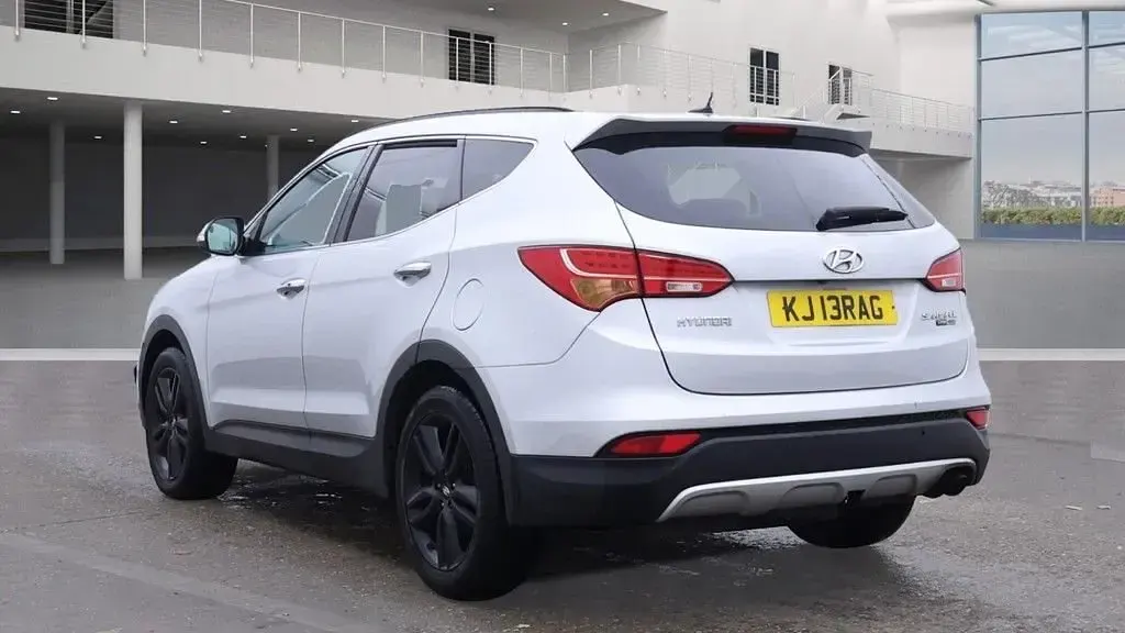 Used Hyundai Santa Fe Premium SE 194 HP (142 kW) 2015 Silver SUV