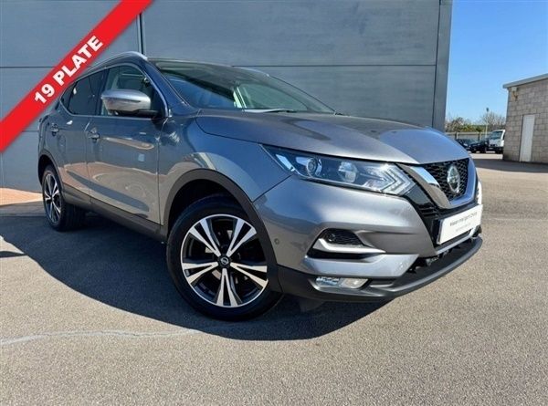 Grey Used 2019 Nissan Qashqai N-Connecta SUV | £17,995 (Expensive) - Image 1/4