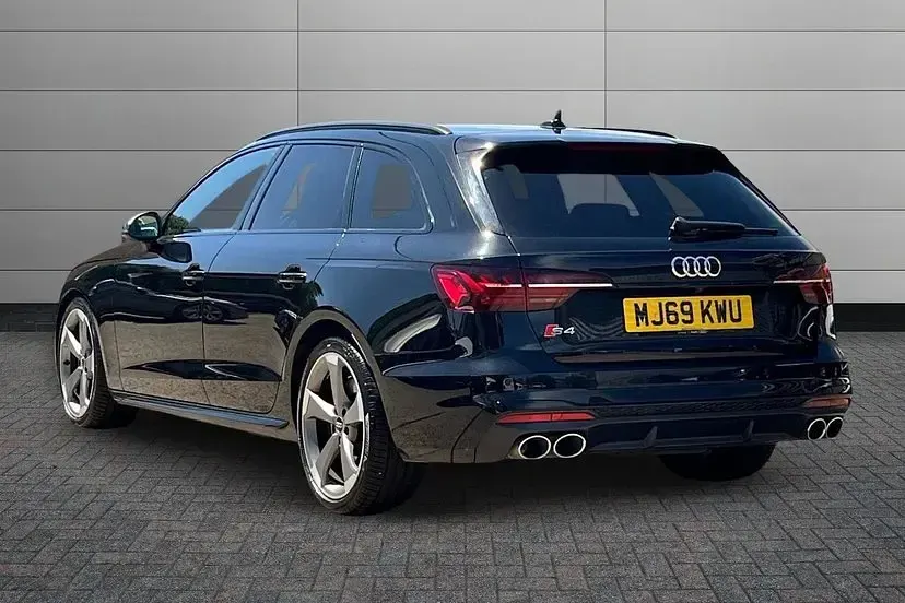 Used Audi S4 Black Edition 342 HP (251 kW) 2019 Mythos black Estate