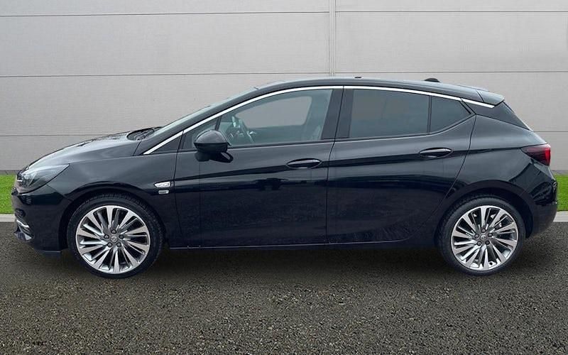 Used Vauxhall Astra Edition 145 HP (106 kW) 2021 Black Hatchback