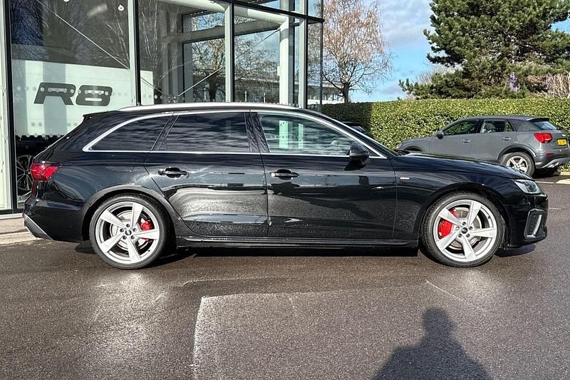 Used Audi A4 S-Line 204 HP (150 kW) 2024 Black Estate