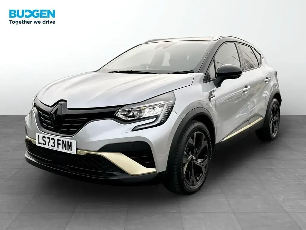 Gebraucht Renault Captur Engineered 143 PS (105 kW) 2023 Grau SUV