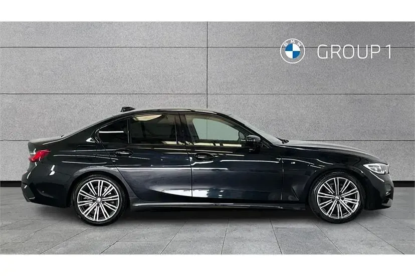 Used BMW 318 M Sport 156 HP (114 kW) 2021 Black sapphire metallic paint Sedan