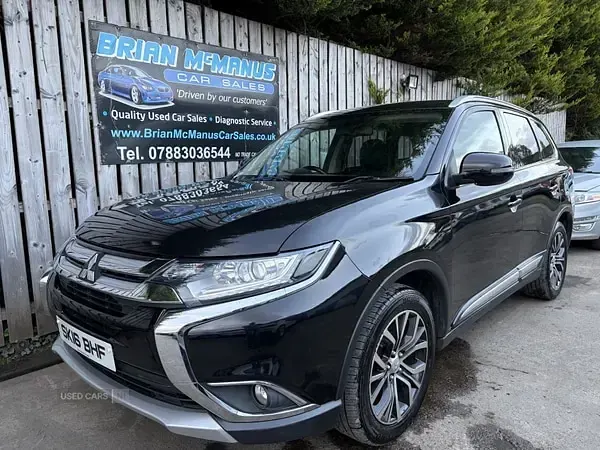 Used Mitsubishi Outlander 150 HP (110 kW) 2016 Black SUV