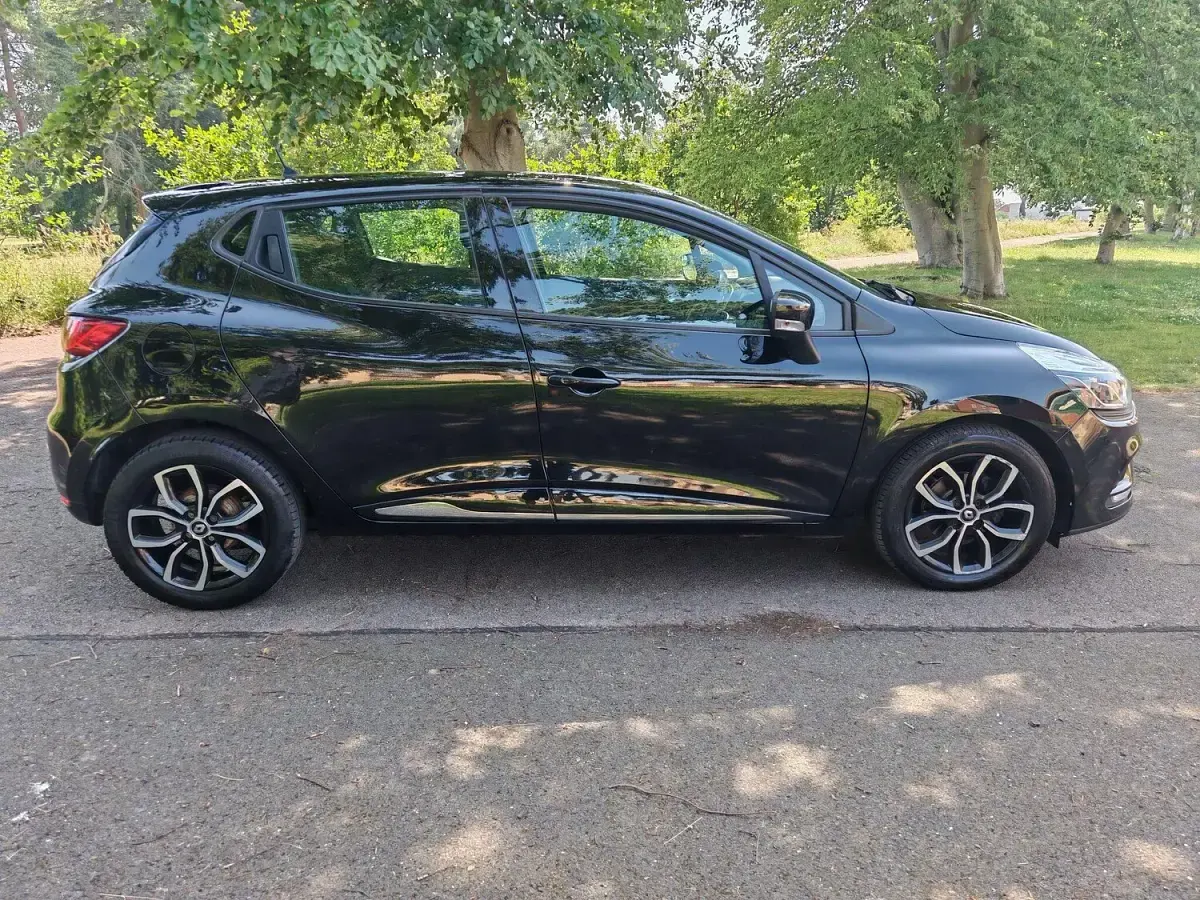 Used Renault Clio Play 2019 Black Hatchback