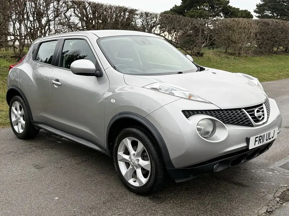 Used Nissan Juke Acenta 2011 Silver SUV