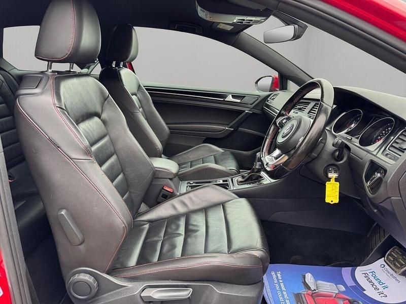 Used VW Golf VII GTI 230 HP (169 kW) 2016 Red Hatchback