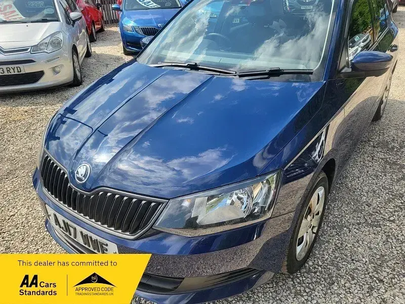Used Skoda Fabia 60 HP (44 kW) 2017 Blue Hatchback
