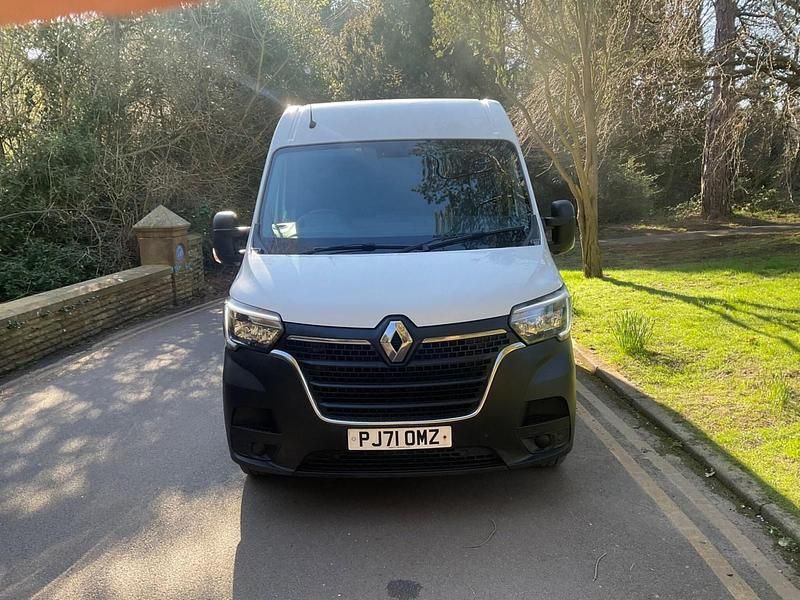 Used Renault Master Business 2021 White MPV