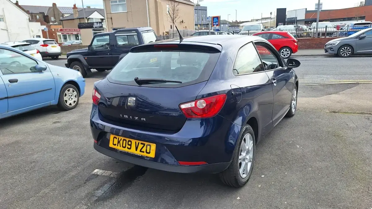 Used Seat Ibiza SE 85 HP (62 kW) 2009 Blue Hatchback