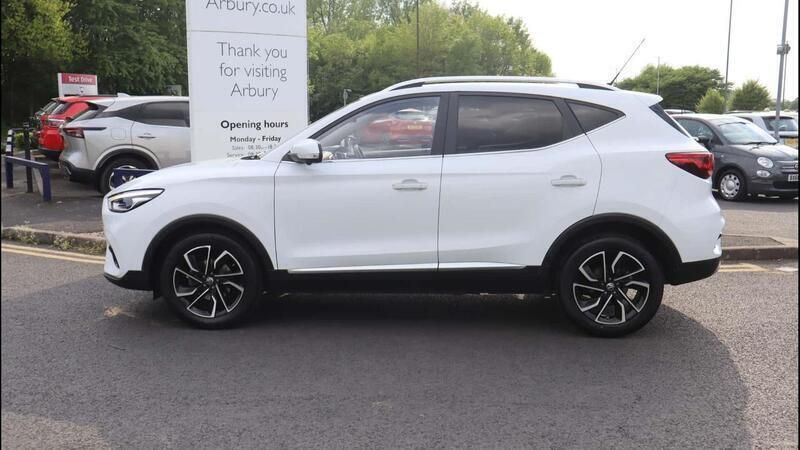 White Used 2023 MG ZS Exclusive Sedan | £13,956 (Fair price) - Image 1/2