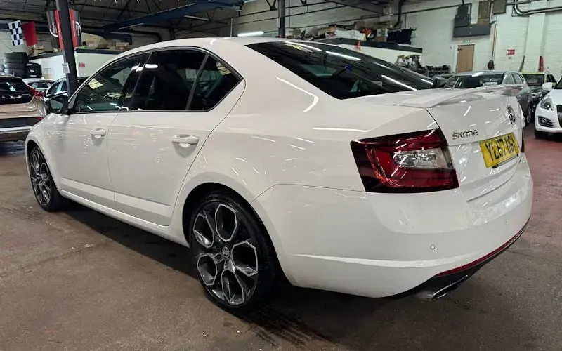 Used Skoda Octavia vRS 230 HP (169 kW) 2018 Hatchback