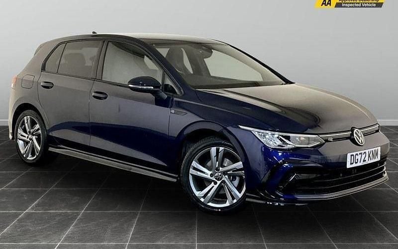 Used 2024 VW Golf VIII R-line Hatchback | £20,295 (Good price) - Image 1/2