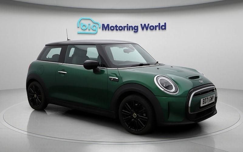 Used Mini Cooper Level 2 135 kW (184 HP) 2023 Hatchback