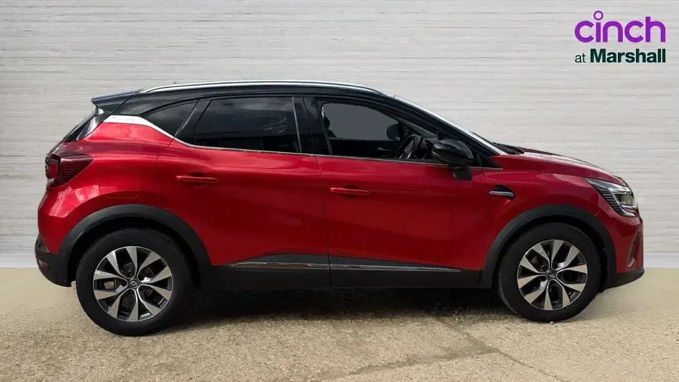 Used Renault Captur Version S 100 HP (73 kW) 2020 Red SUV