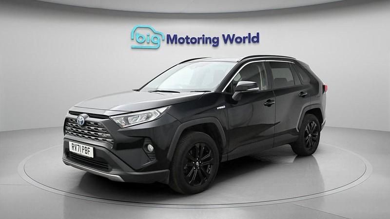 Used Toyota RAV4 Hybrid Design 218 HP (160 kW) 2021 Black SUV