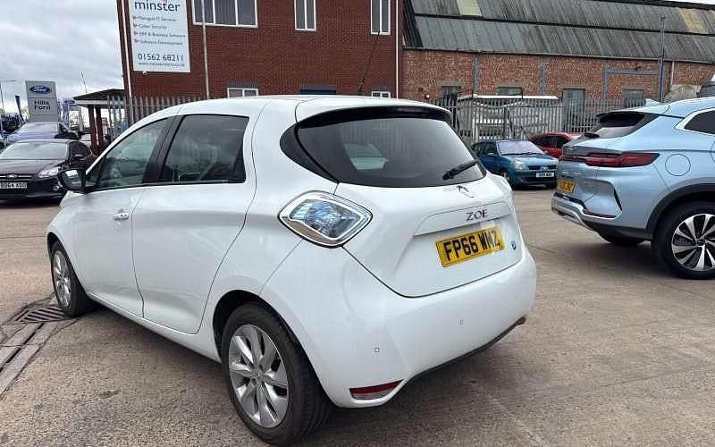 Used Renault Zoe Dynamique 64 kW (88 HP) 2016 Hatchback