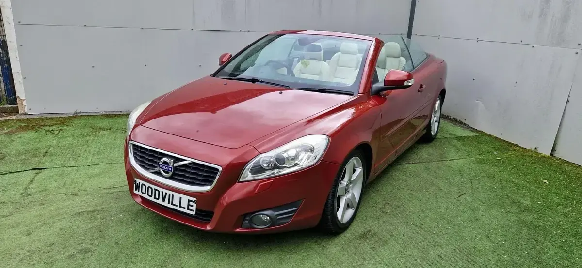 Used Volvo C70 SE Lux 2010 Red Cabriolet