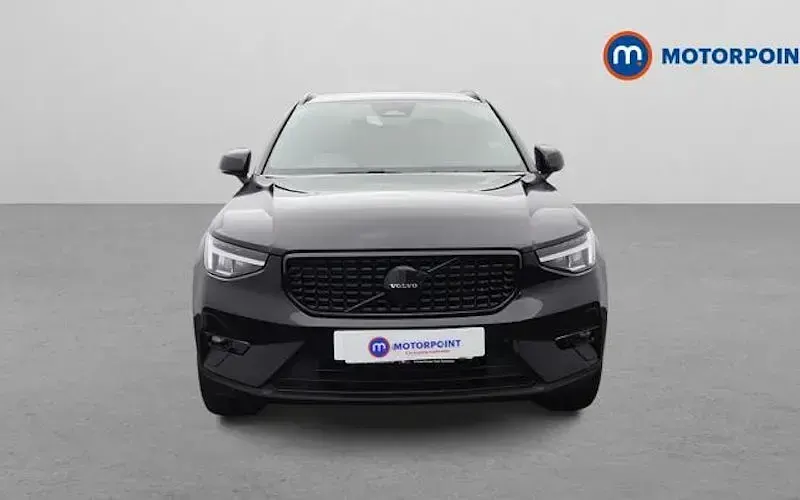 Used Volvo XC40 Plus 163 HP (119 kW) 2025 Black SUV